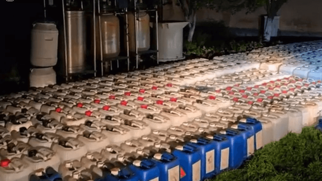 У Черкасах затримали двох чоловіків за підозрою у виготовленні та збуті наркотиків