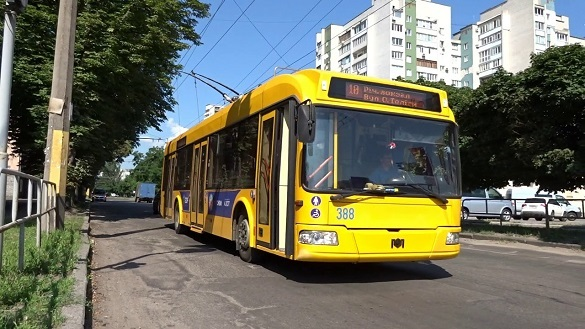 Громадський транспорт Черкас: популярні маршрути міста